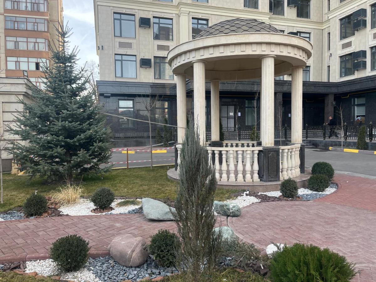 Апартамент Кристалл 比什凯克 外观 照片